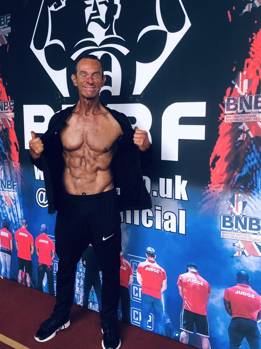 Tim poses at the 2019 BNBF Central Contest on his way to collect 3<sup>rd</sup> spot in the Over 50s category.Image with link to high resolution version