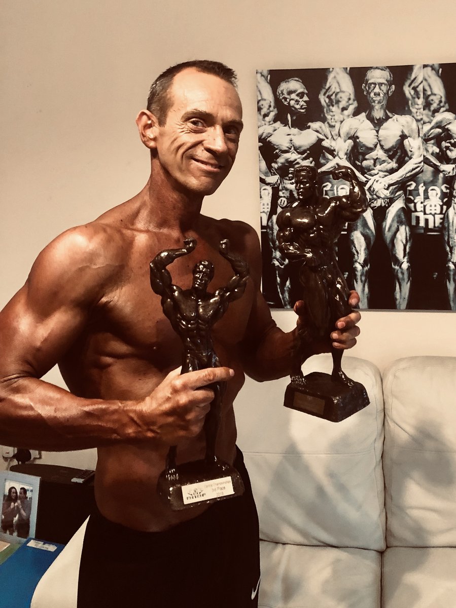 Tim poses at the 2019 BNBF Central Contest on his way to collect 3<sup>rd</sup> spot in the Over 50s category.Image with link to high resolution version