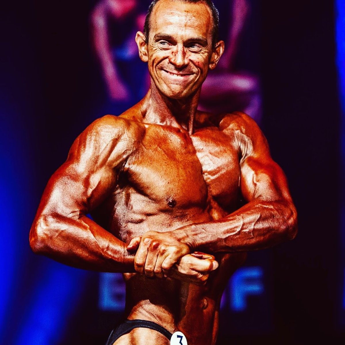 Tim poses at the 2019 BNBF Central Contest on his way to collect 3<sup>rd</sup> spot in the Over 50s category.Image with link to high resolution version