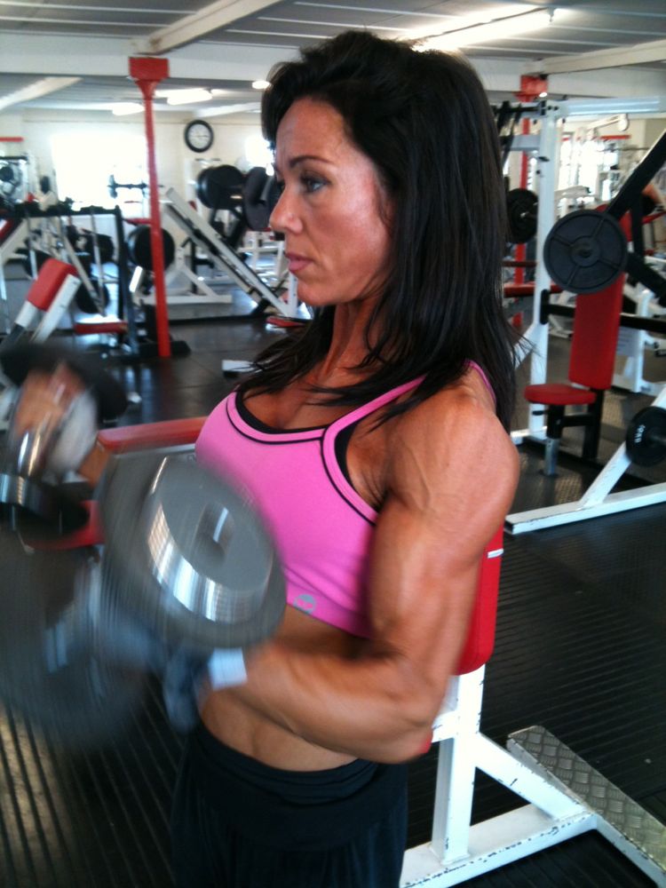 image shows: Rachel dumbbell curls